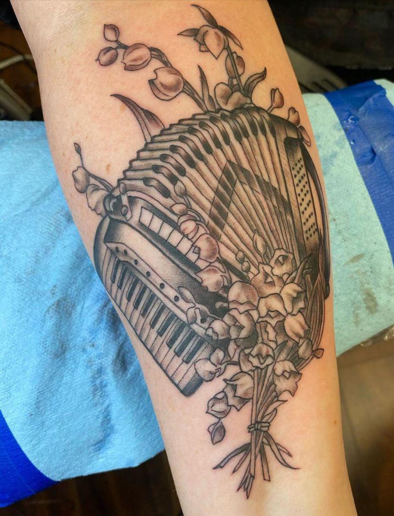 30 Pretty Accordion Tattoos that Can Enhance Your Temperament