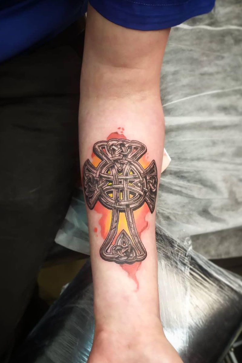 30 Pretty Celtic Cross Tattoos You Will Love