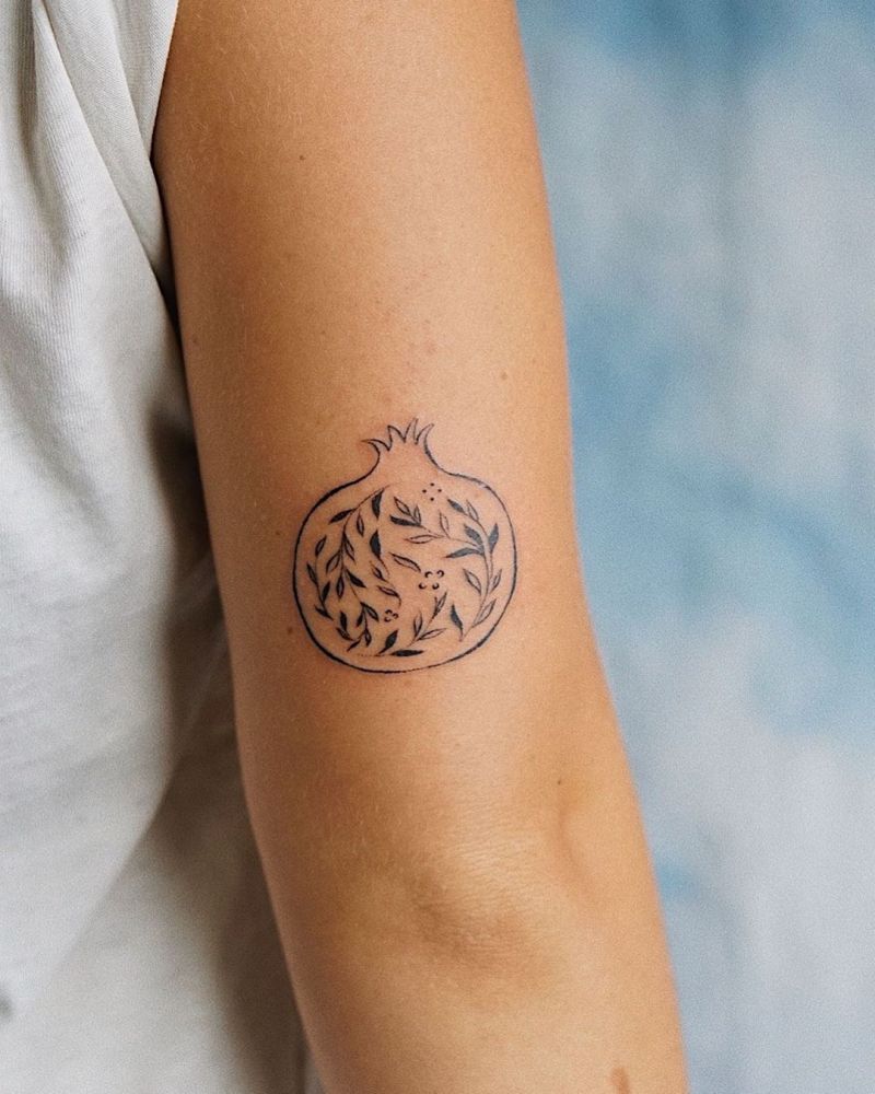 30 Pretty Pomegranate Tattoos Enhance Your Personality