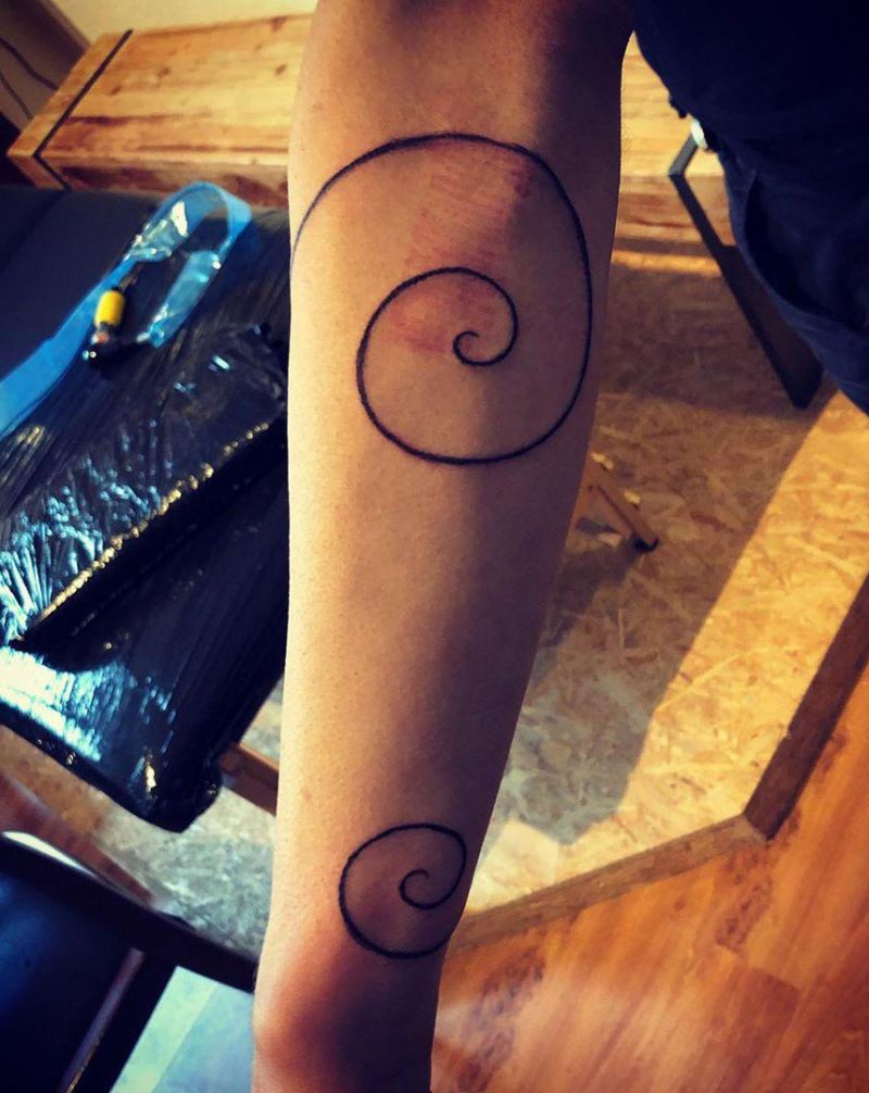 30 Pretty Spiral Tattoos You Will Love