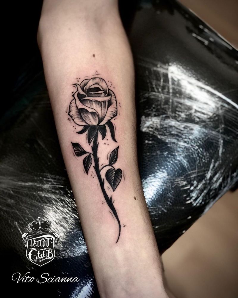 30 Pretty Black Rose Tattoos That Give You an Unexpected Feeling