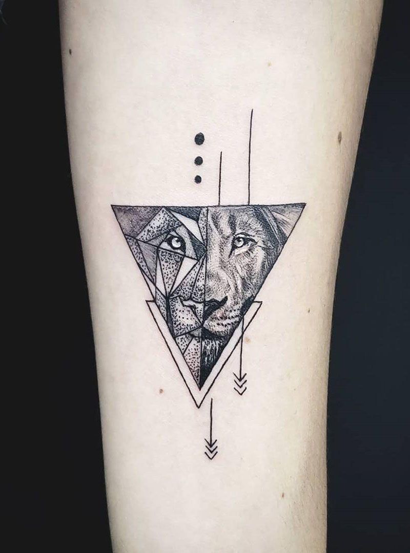 30 Pretty Triangle Tattoos You Will Love