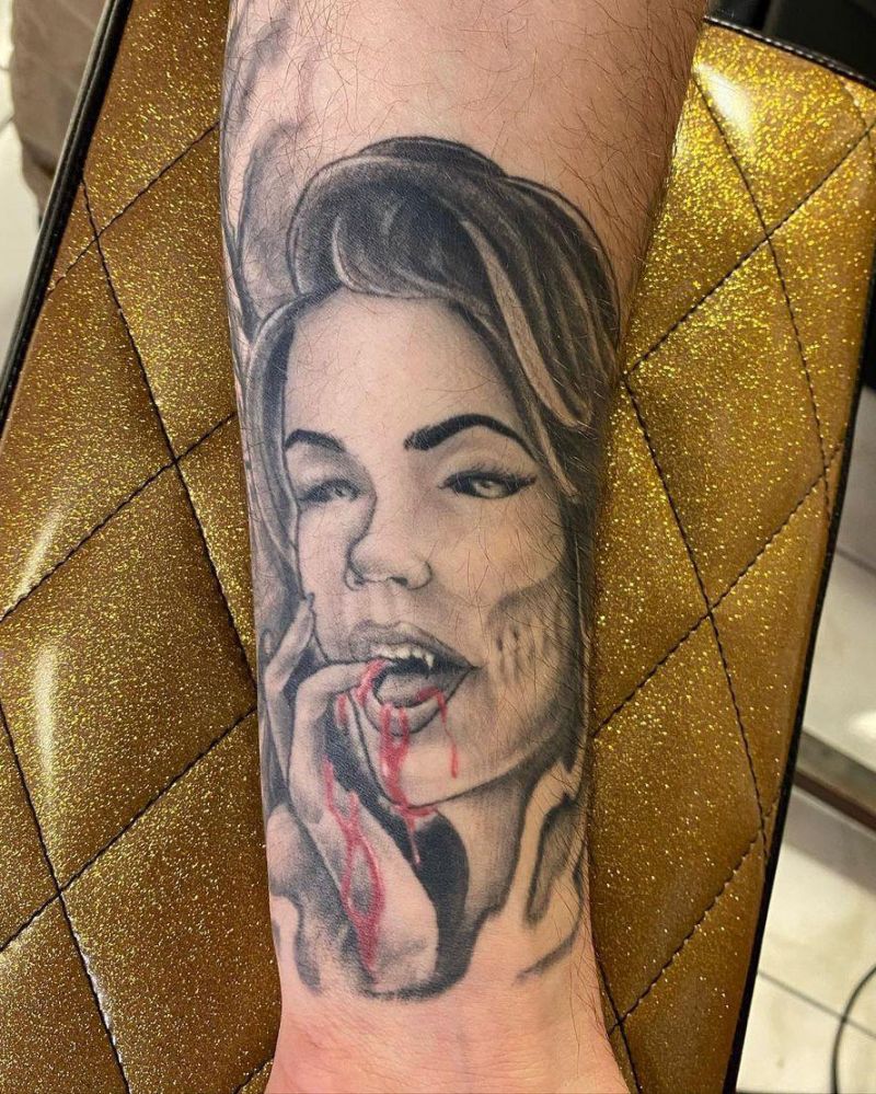 30 Pretty Vampire Tattoos to Inspire You