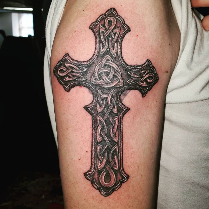 30 Pretty Celtic Cross Tattoos You Will Love