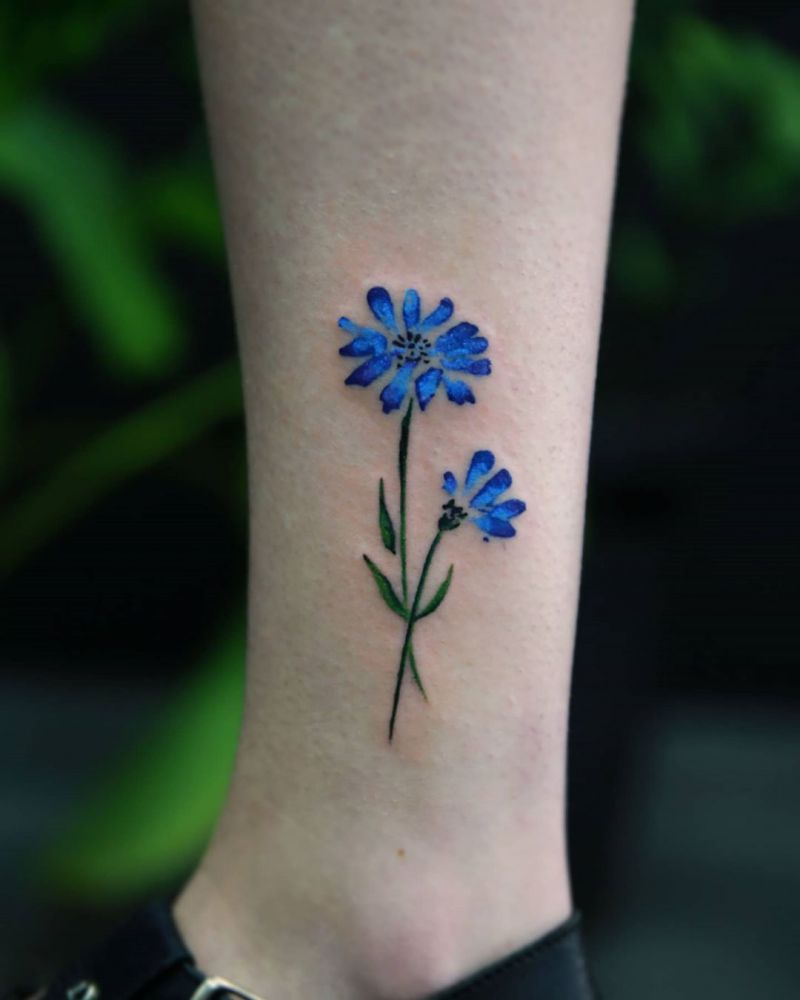 30 Pretty Cornflower Tattoos to Inspire You