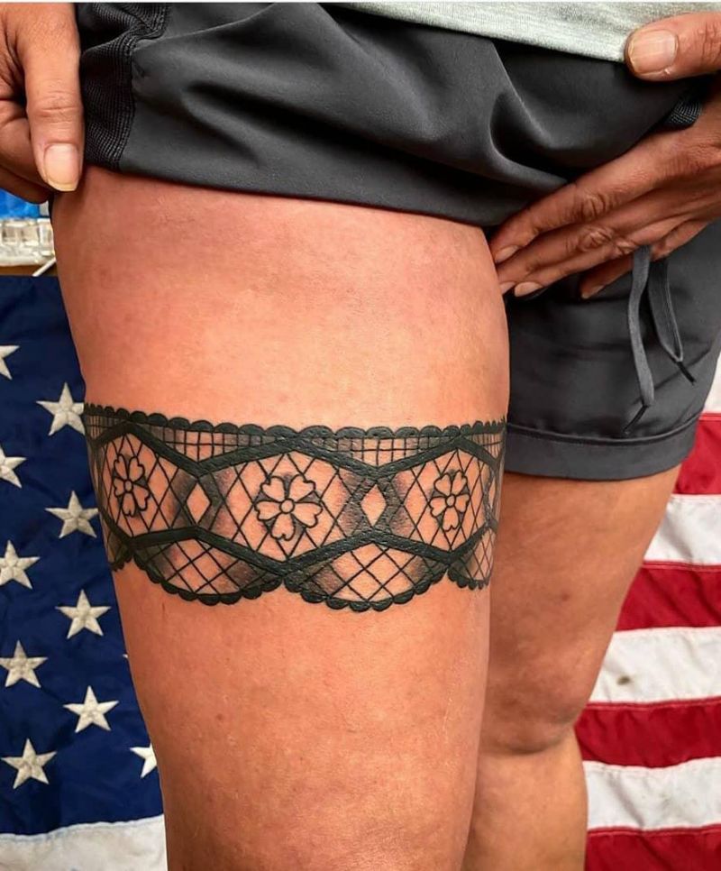 30 Pretty Garter Tattoos Make You Charming