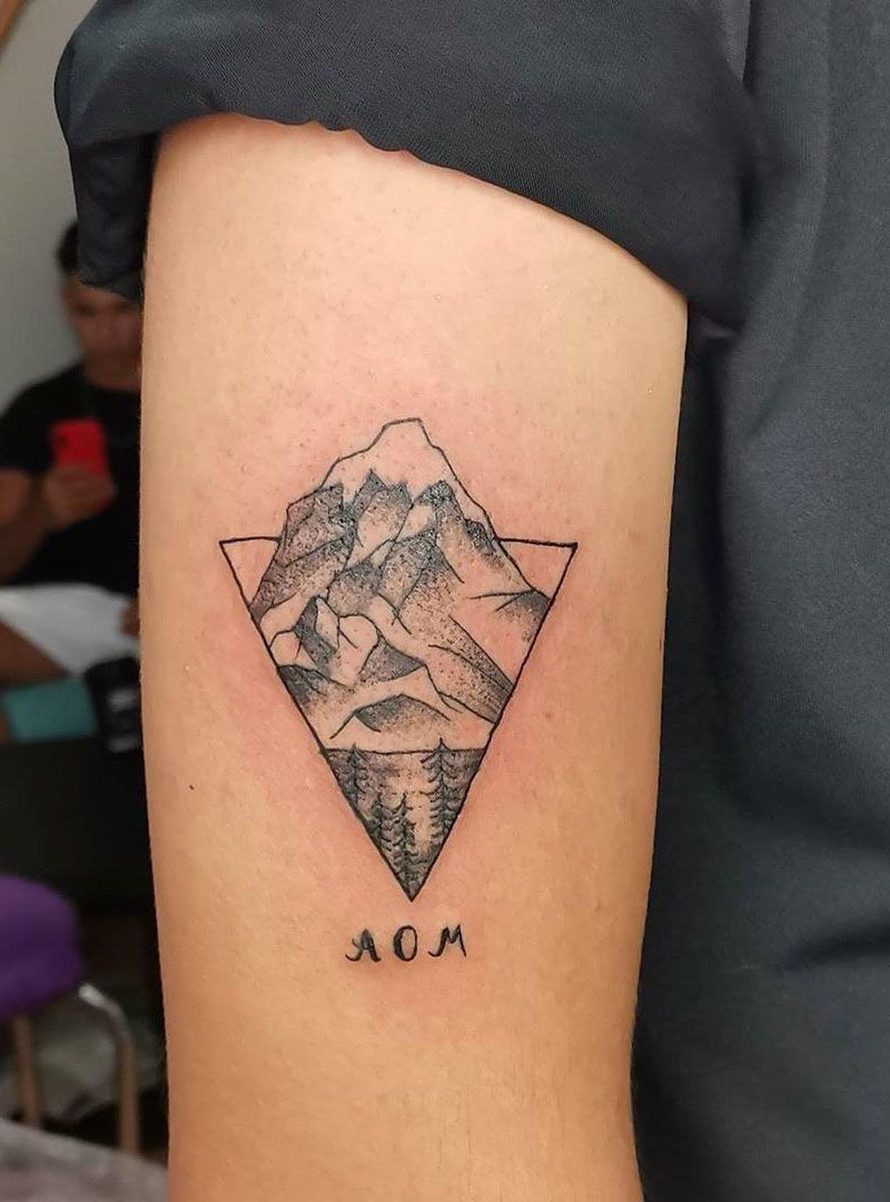 30 Pretty Iceberg Tattoos You Will Love