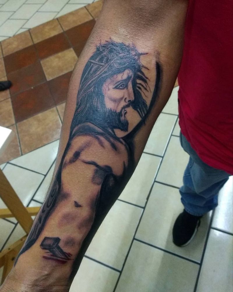 30 Perfect Jesus Tattoos to Inspire You