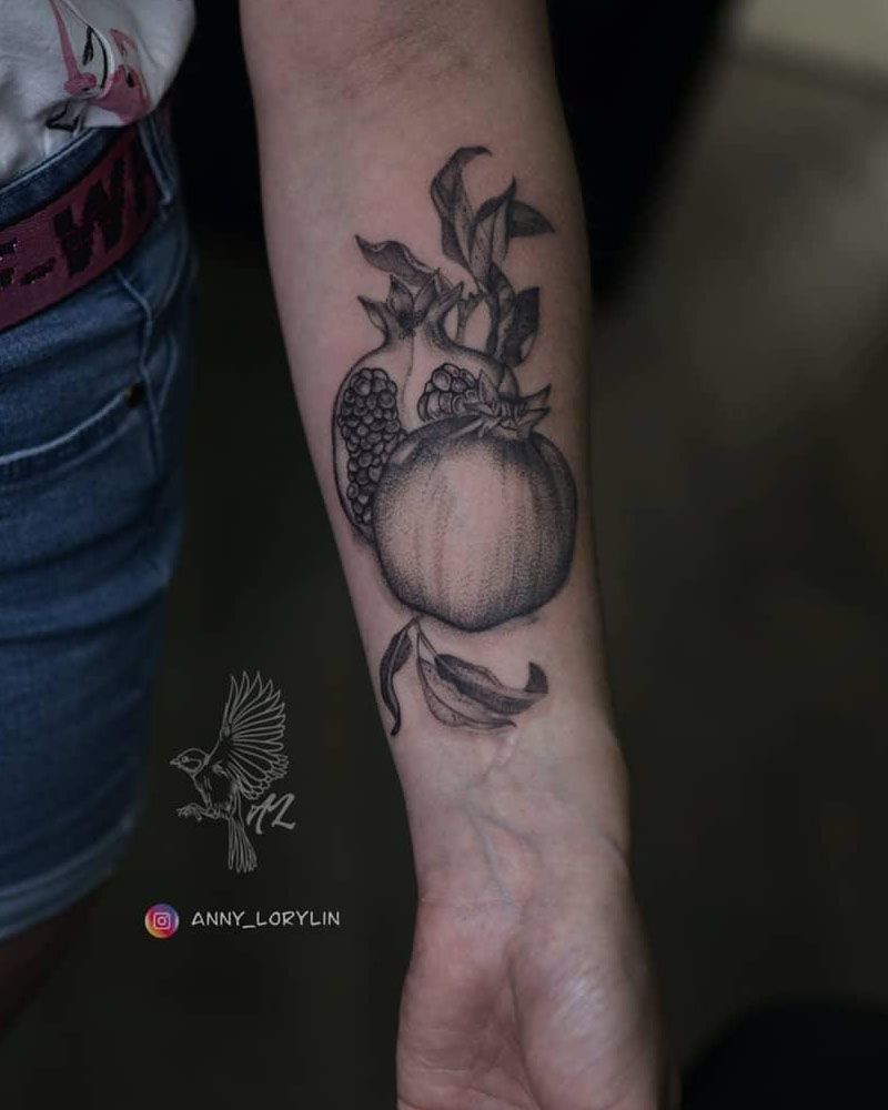 30 Pretty Pomegranate Tattoos Enhance Your Personality