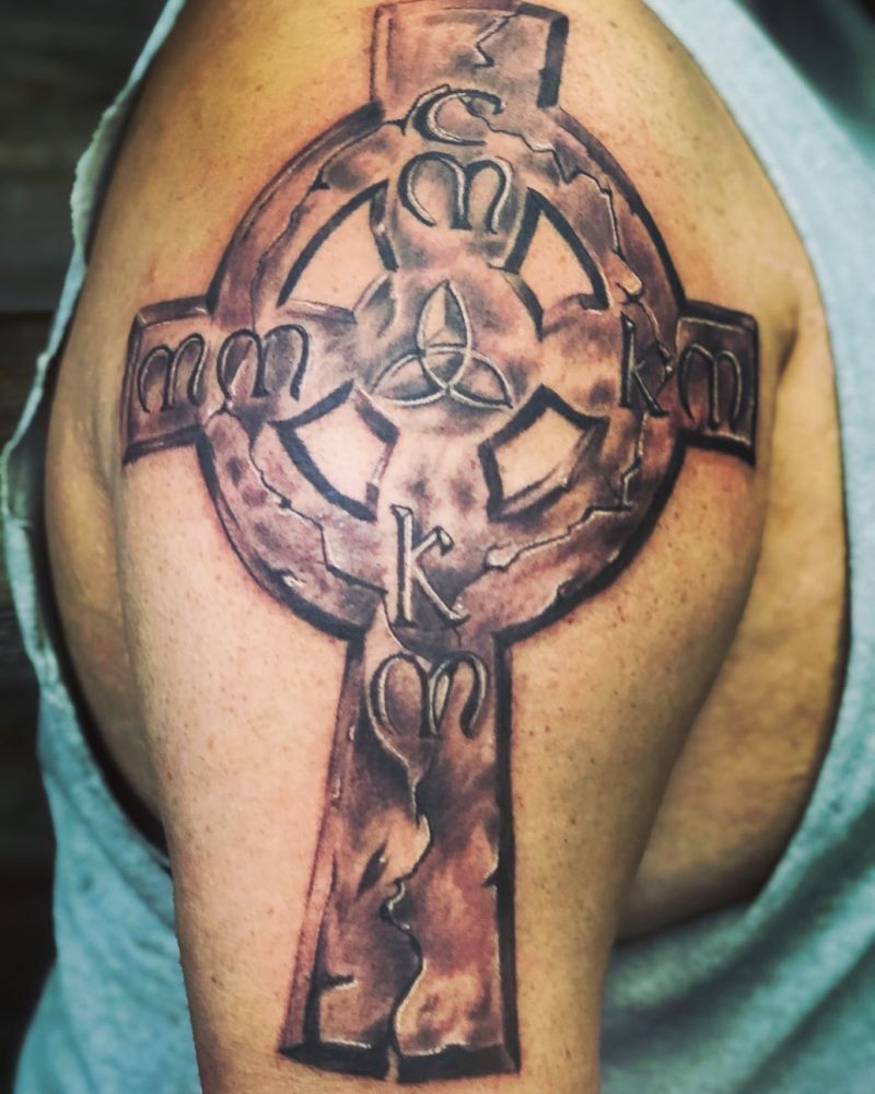 30 Pretty Celtic Cross Tattoos You Will Love