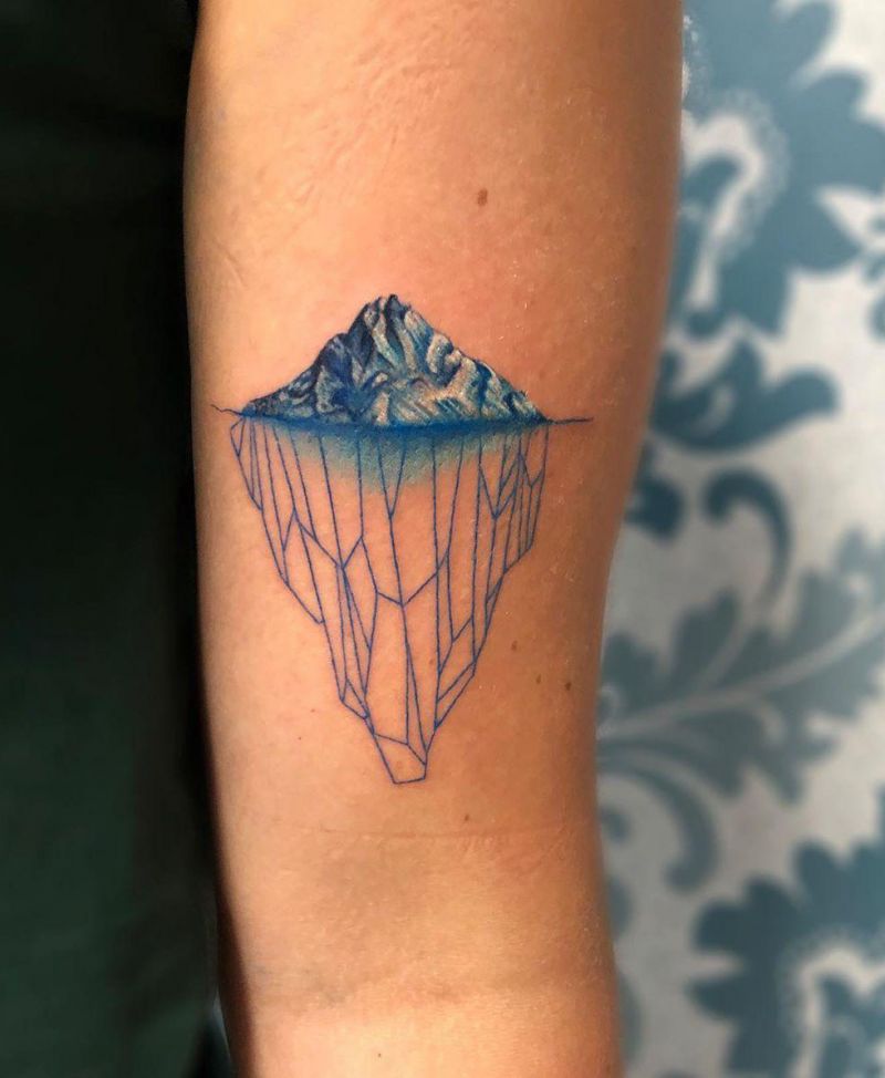 30 Pretty Iceberg Tattoos You Will Love