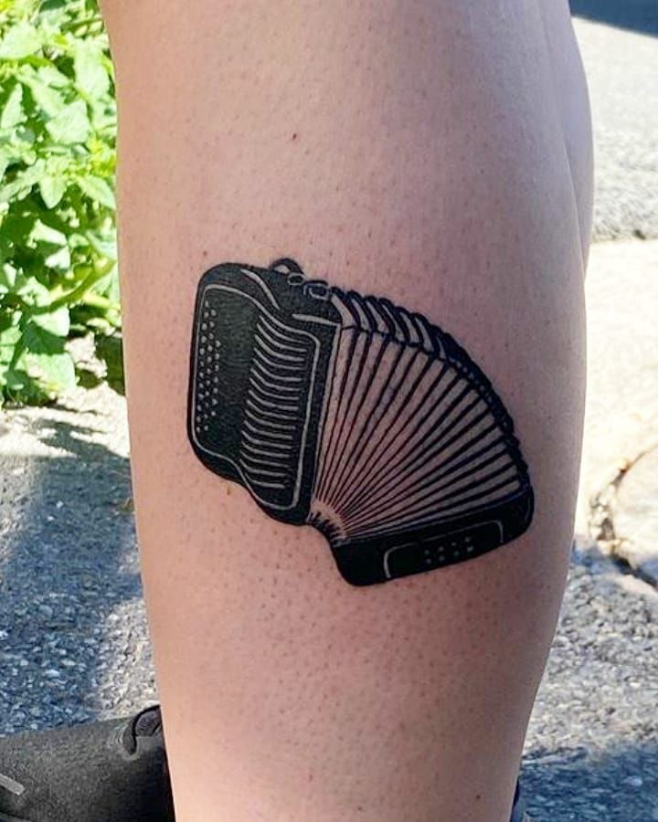 30 Pretty Accordion Tattoos that Can Enhance Your Temperament