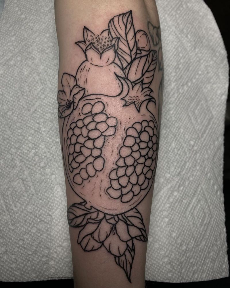 30 Pretty Pomegranate Tattoos Enhance Your Personality