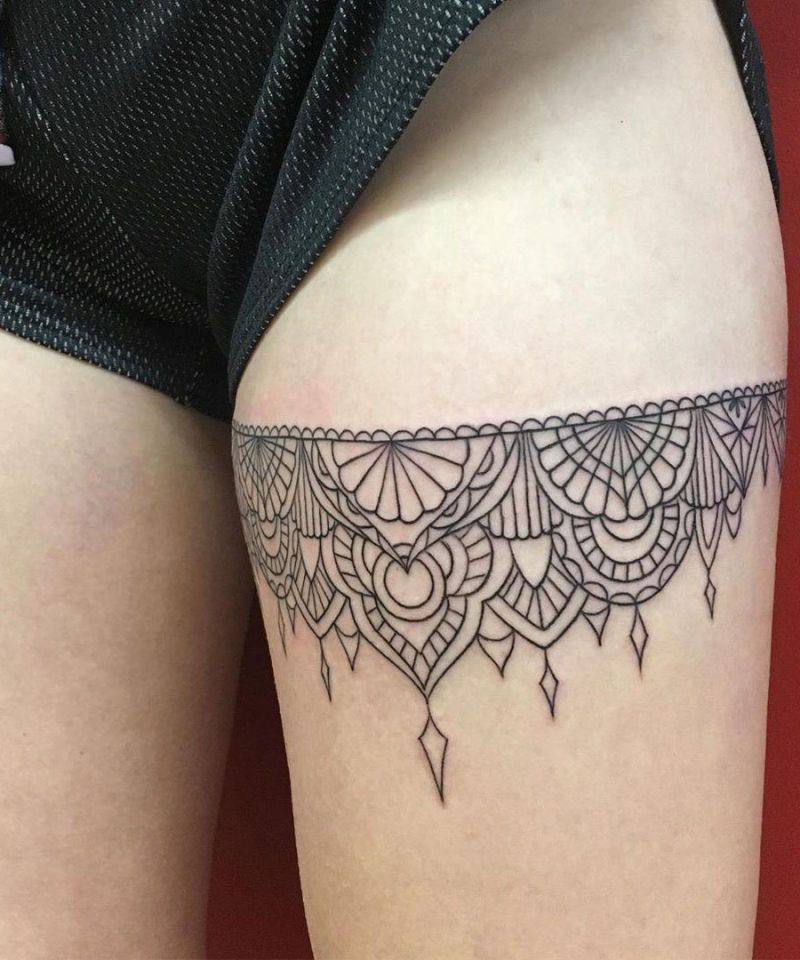 30 Pretty Garter Tattoos Make You Charming