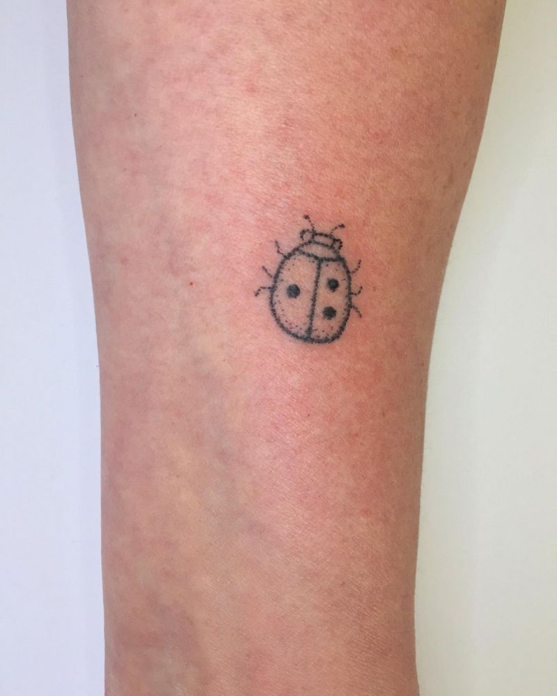 30 Pretty Ladybug Tattoos to Inspire You