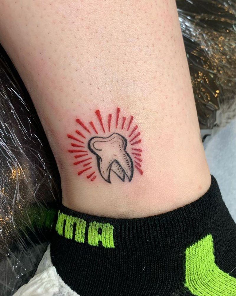 30 Pretty Tooth Tattoos to Inspire You