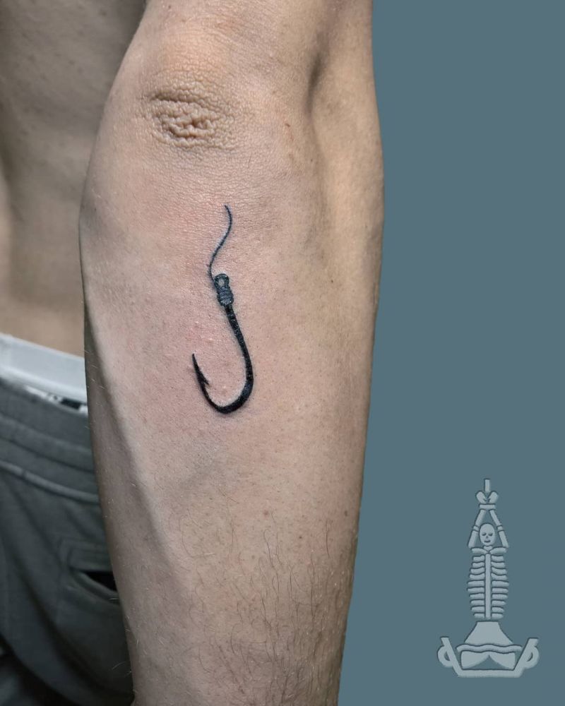 30 Pretty Fishhook Tattoos You Must Try