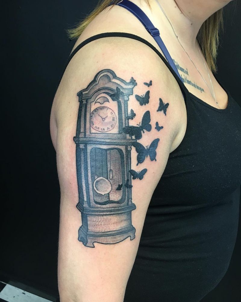 30 Pretty Grandfather Clock Tattoos for Inspiration