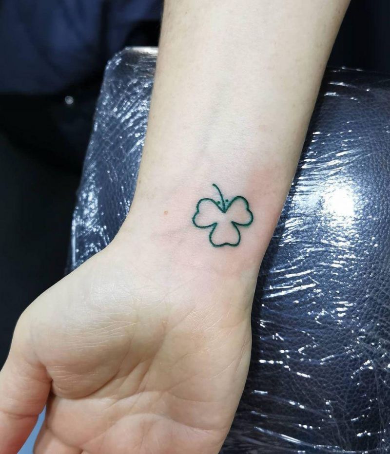 30 Pretty Shamrock Tattoos You Will Love