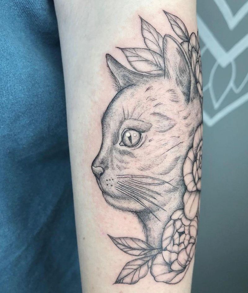 30 Cute Cat Tattoos You Will Love