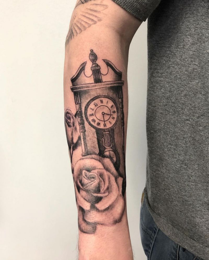 30 Pretty Grandfather Clock Tattoos for Inspiration