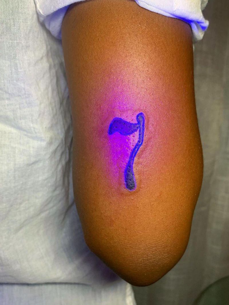 30 Pretty UV Tattoos for Inspiration