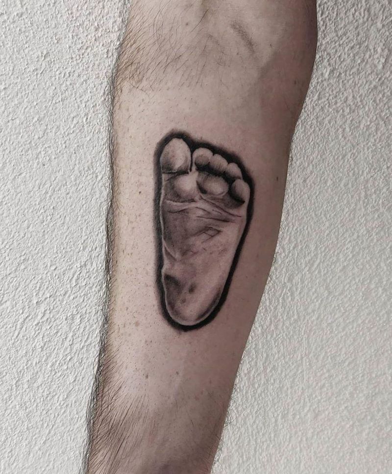 30 Pretty Footprint Tattoos to Inspire You