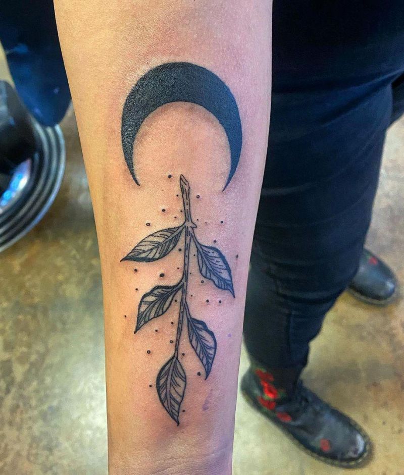 30 Pretty Moon Tattoos You Will Love