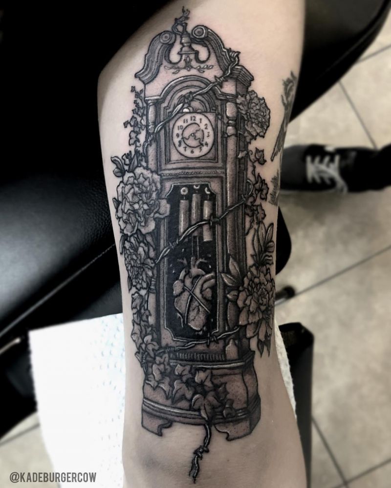 30 Pretty Grandfather Clock Tattoos for Inspiration