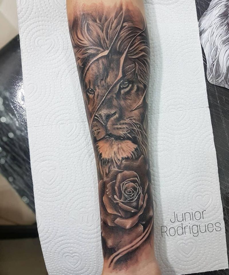 30 Pretty Lion Tattoos Show Your Temperament