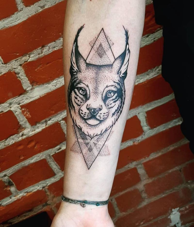 30 Pretty Lynx Tattoos You Will Love