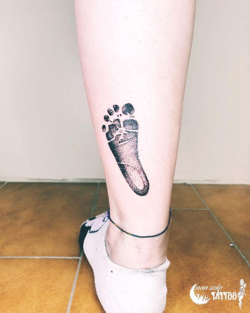 30 Pretty Footprint Tattoos to Inspire You