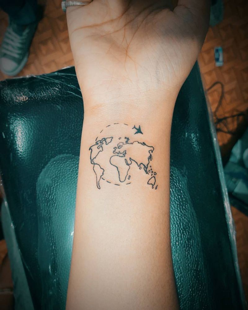 30 Unique World Map Tattoos Make You Love The World