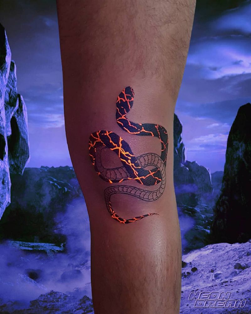 30 Pretty UV Tattoos for Inspiration