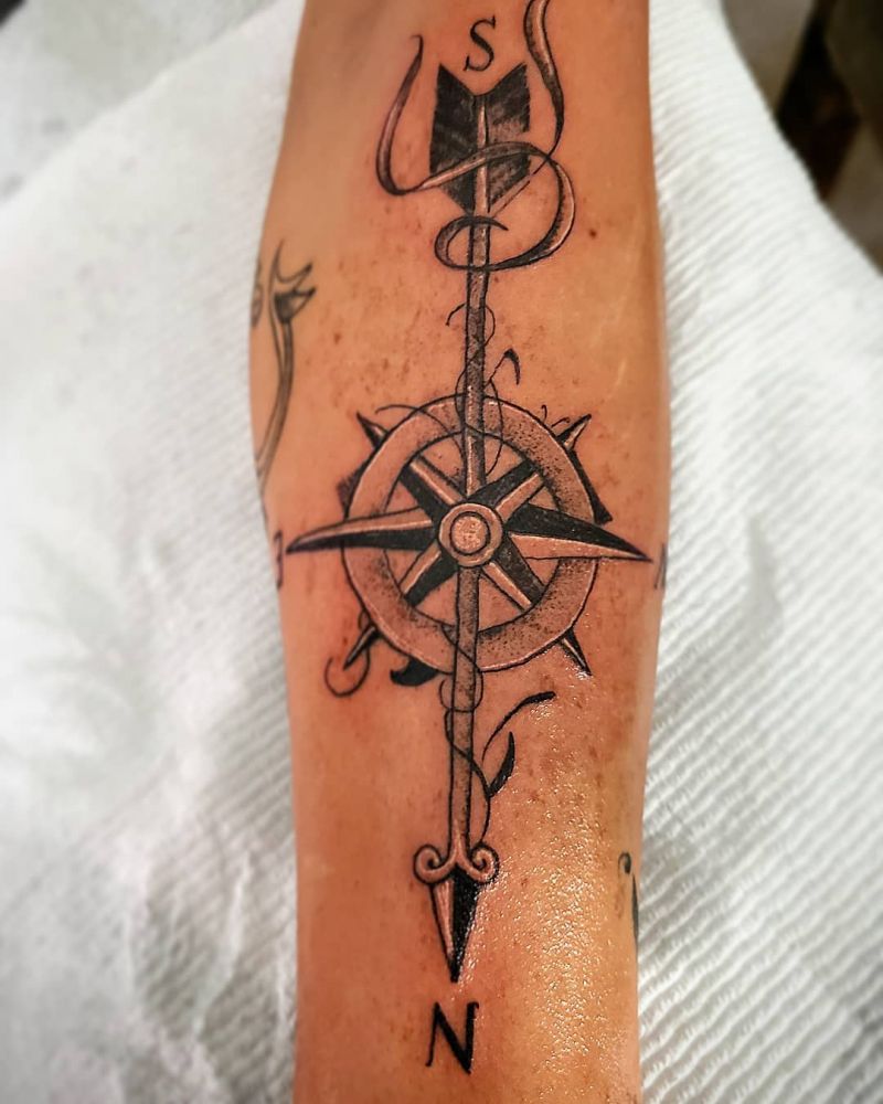 30 Pretty Arrow Compass Tattoos to Inspire You