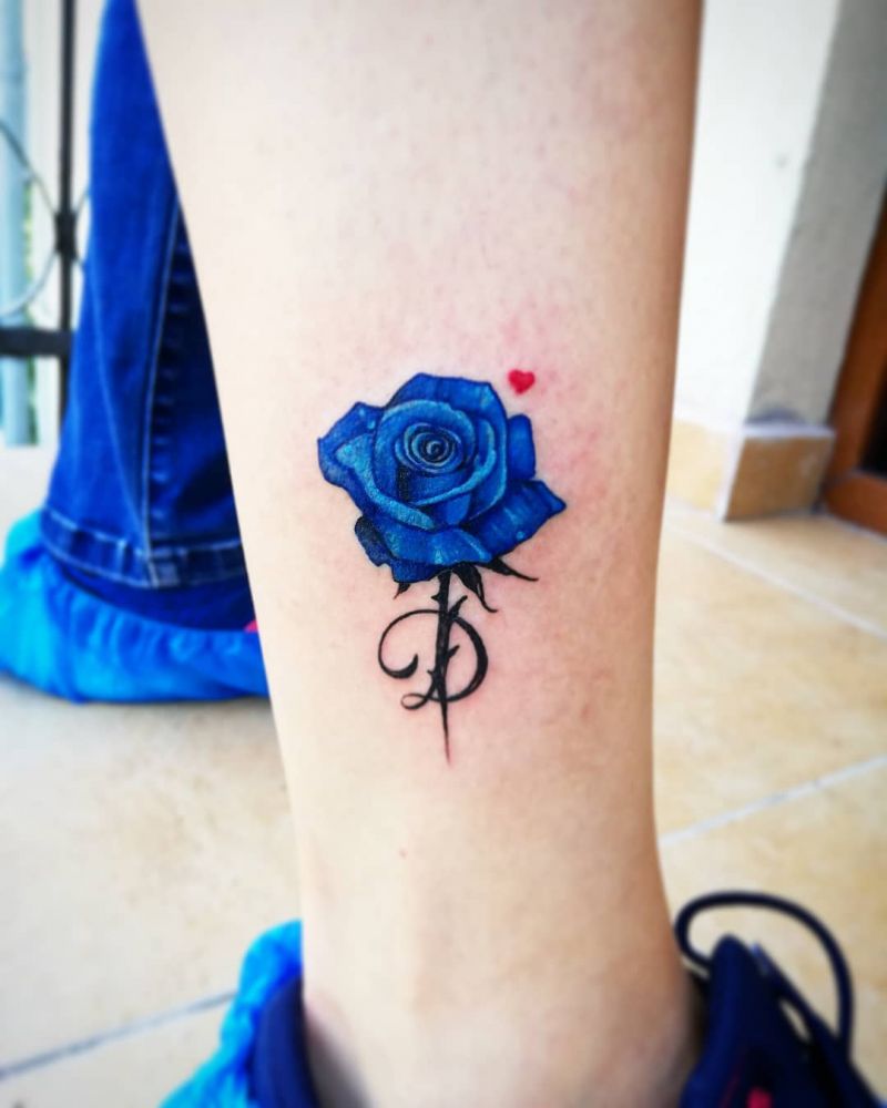 30 Pretty Blue Rose Tattoos You Must Try