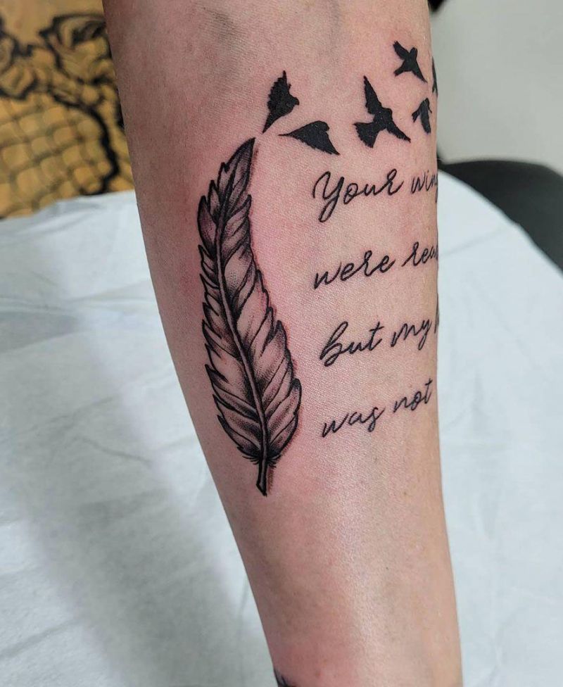 30 Pretty Feather Tattoos You Must Try