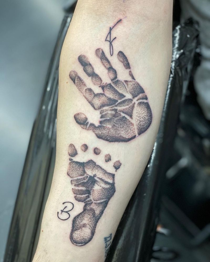 30 Pretty Footprint Tattoos to Inspire You