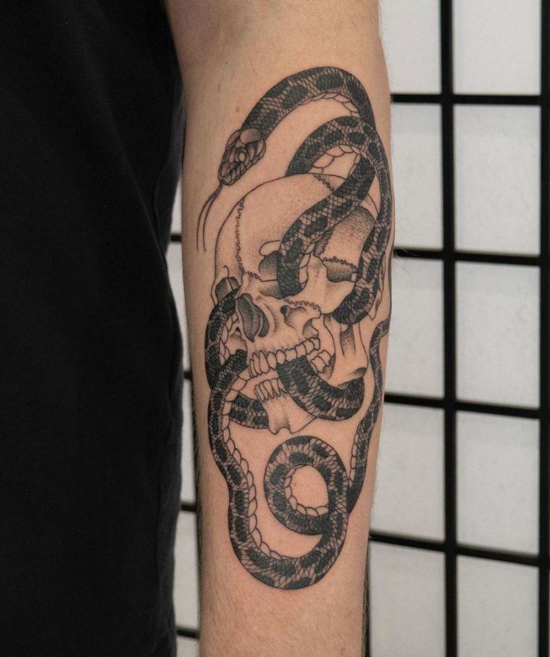 30 Pretty Python Tattoos You Will Love