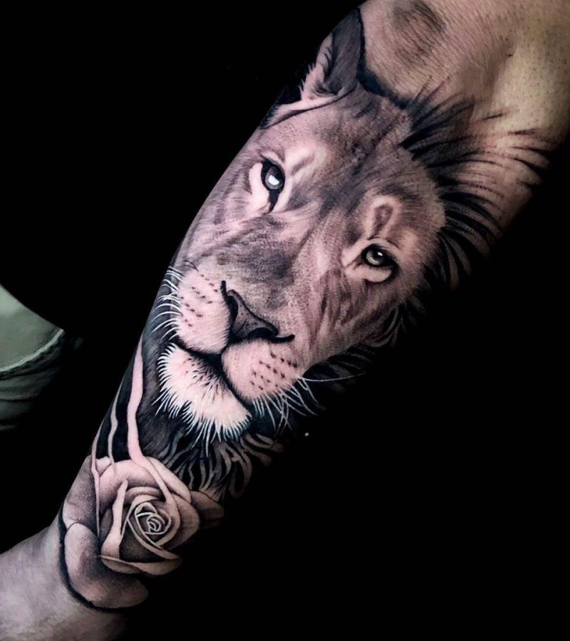 30 Pretty Lion Tattoos Show Your Temperament