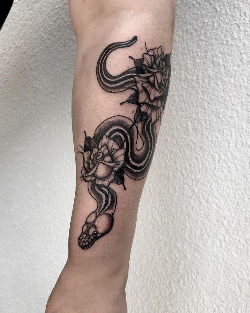 30 Pretty Python Tattoos You Will Love