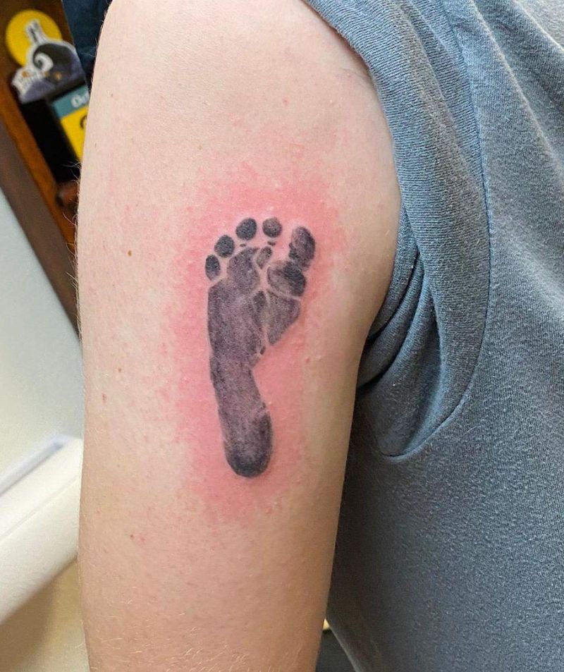 30 Pretty Footprint Tattoos to Inspire You