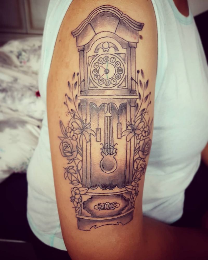 30 Pretty Grandfather Clock Tattoos for Inspiration