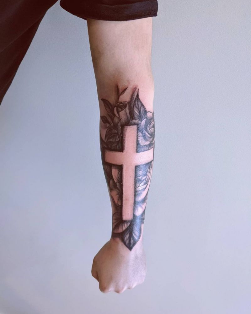 30 Pretty Cross Tattoos You Will Love