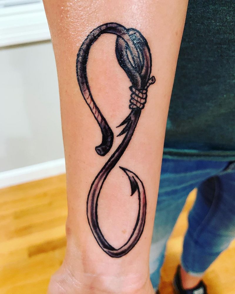 30 Pretty Fishhook Tattoos You Must Try