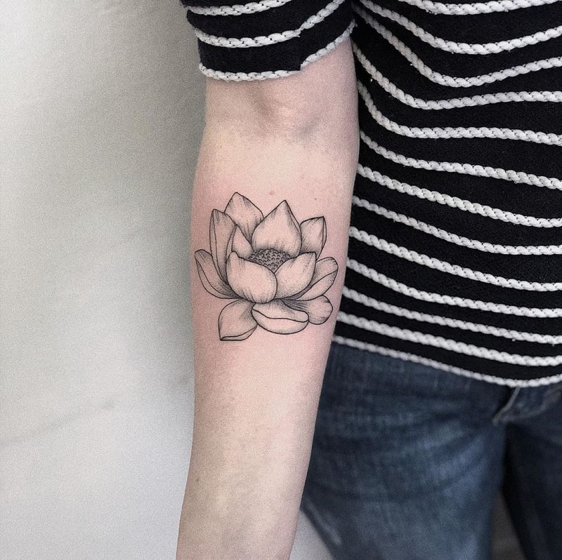 30 Pretty Lotus Flower Tattoos You Will Love