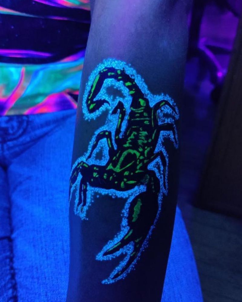 30 Pretty UV Tattoos for Inspiration