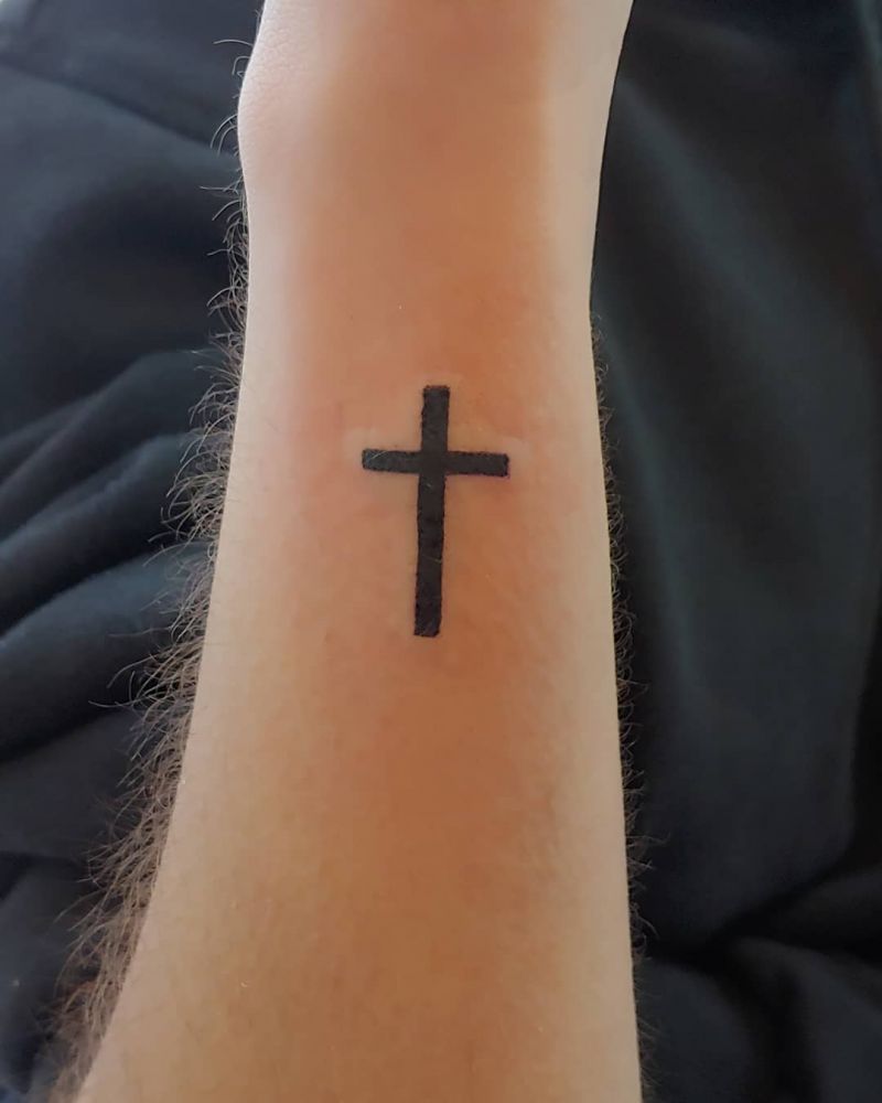 30 Pretty Cross Tattoos You Will Love