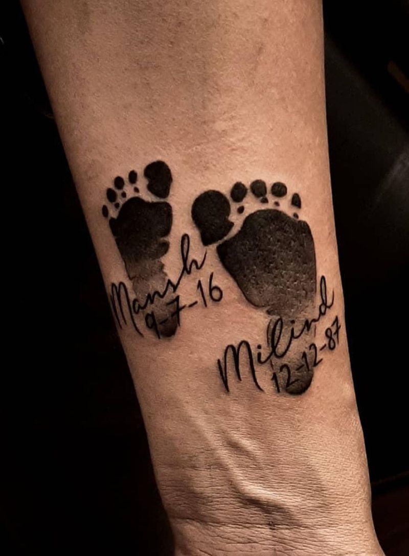 30 Pretty Footprint Tattoos to Inspire You