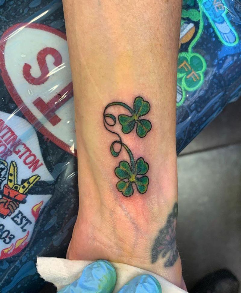 30 Pretty Shamrock Tattoos You Will Love